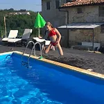Casa In Bocca Al Lupo Ruime Design-appartementen Met Zwembad En Alpenzicht In De Langhe *