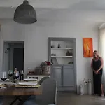 Casa In Bocca Al Lupo Ruime Design-appartementen Met Zwembad En Alpenzicht In De Langhe * Clavesana