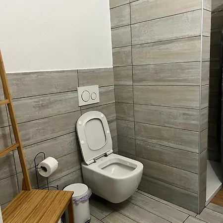 شقة Casa In Bocca Al Lupo Ruime Design-appartementen Met Zwembad En Alpenzicht In De Langhe Clavesana