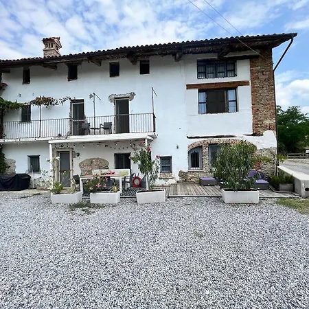 Casa In Bocca Al Lupo Ruime Design-appartementen Met Zwembad En Alpenzicht In De Langhe شقة