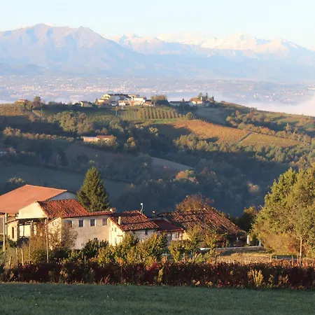 Apartman Casa In Bocca Al Lupo Ruime Design-appartementen Met Zwembad En Alpenzicht In De Langhe Clavesana