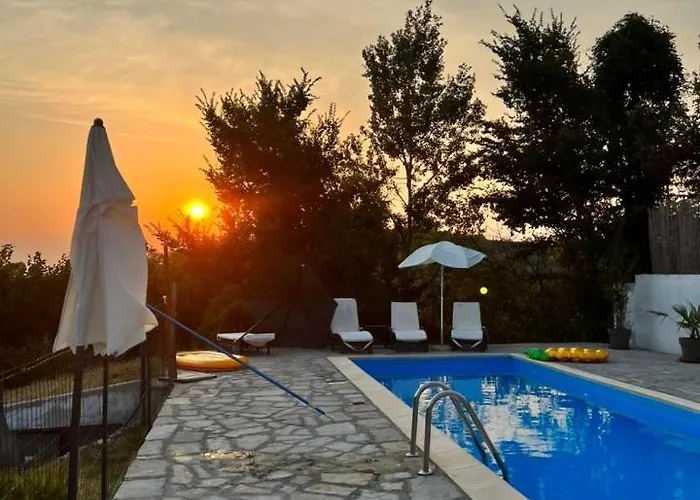 Casa In Bocca Al Lupo Ruime Design-appartementen Met Zwembad En Alpenzicht In De Langhe *